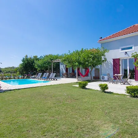 فيلة Kefalonia Private Paradise *